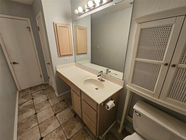 Building Photo - 1113 Stillwell Ridge