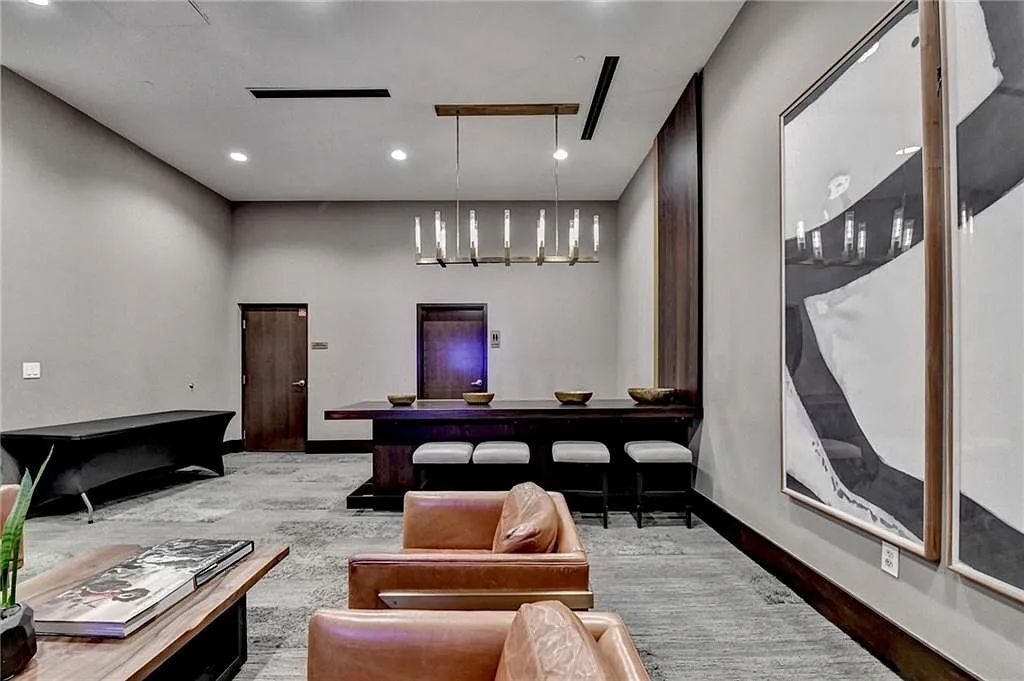 Building Photo - 855 Peachtree St NE