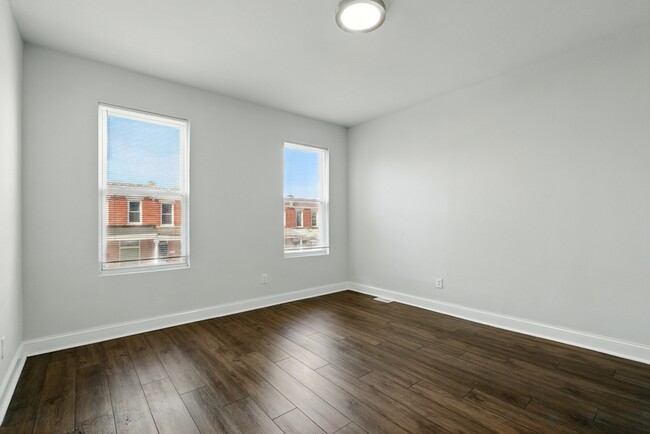 Building Photo - 1719 Darley Ave