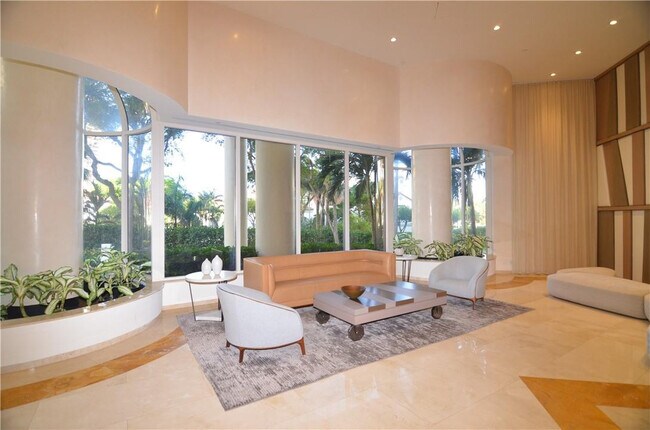 Building Photo - 19355 Turnberry Way