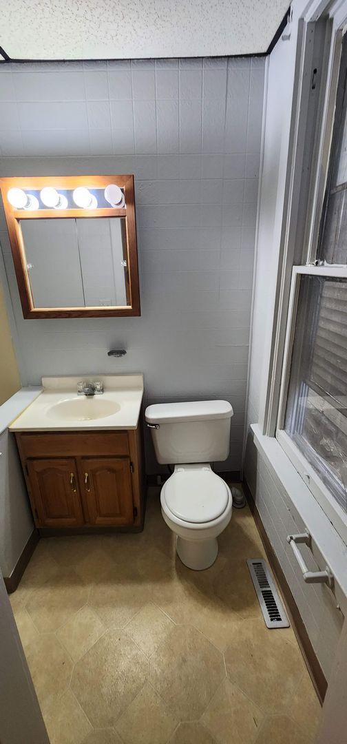 836 Union St 836 Union St Schenectady NY 12308 Apartment Finder