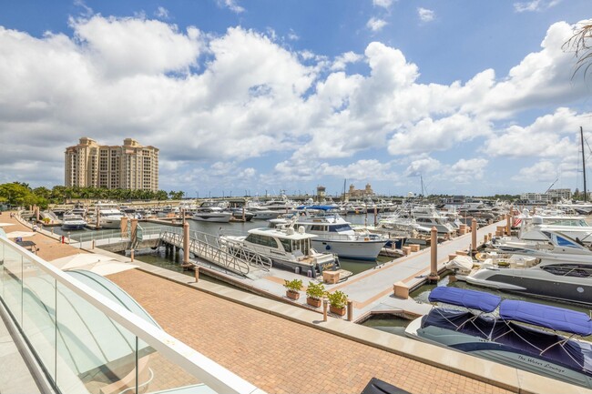 Building Photo - 400 N Flagler Dr