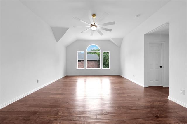 Building Photo - 3310 Meadow Wood Dr