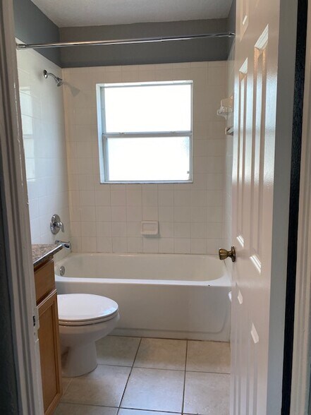 Bathroom 2 - 225 E New Hampshire St