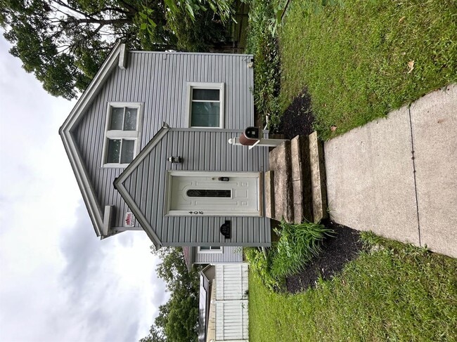 Primary Photo - 408 S Huron St