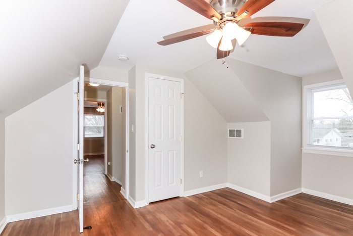 Building Photo - 4150 Beechgrove Dr