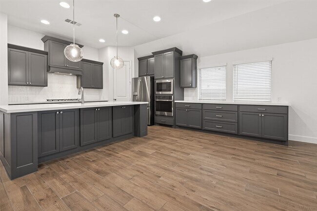 Building Photo - 1132 Beals Crk St