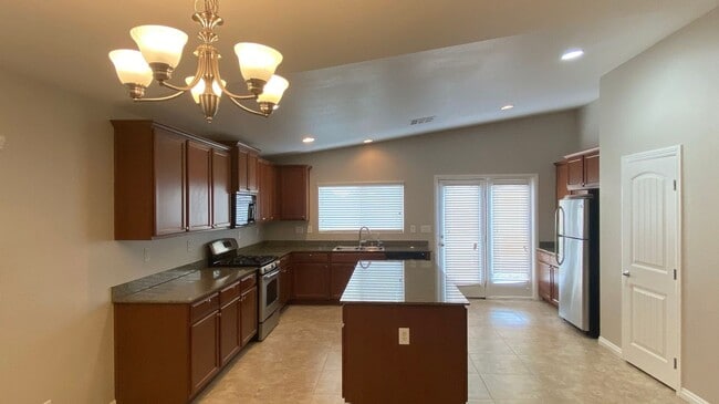 Building Photo - 7821 Barntucket Ave