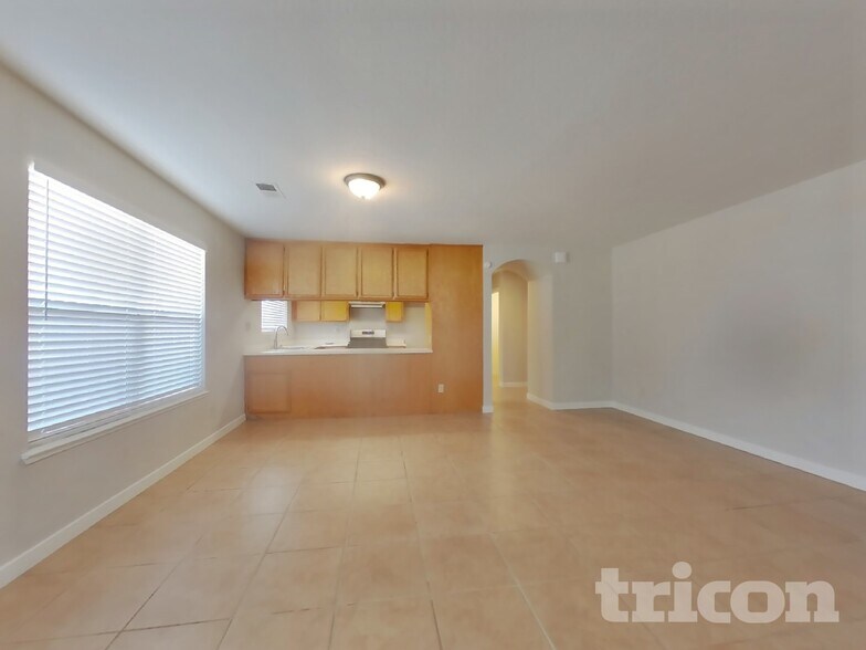 Building Photo - 5885 Wilkinson St