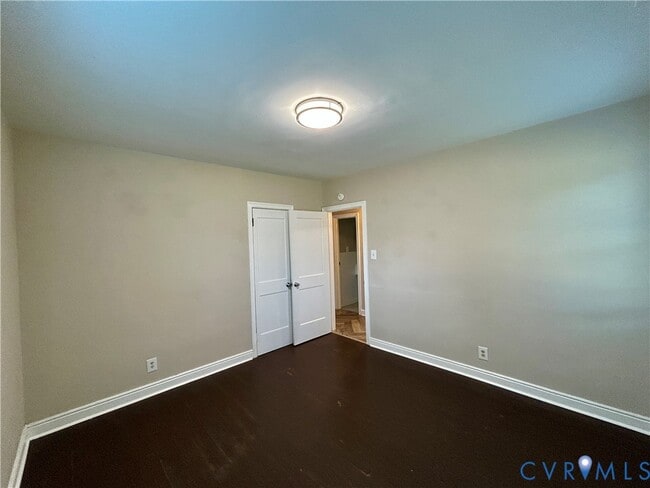 Building Photo - 3234 Kenyon Ave