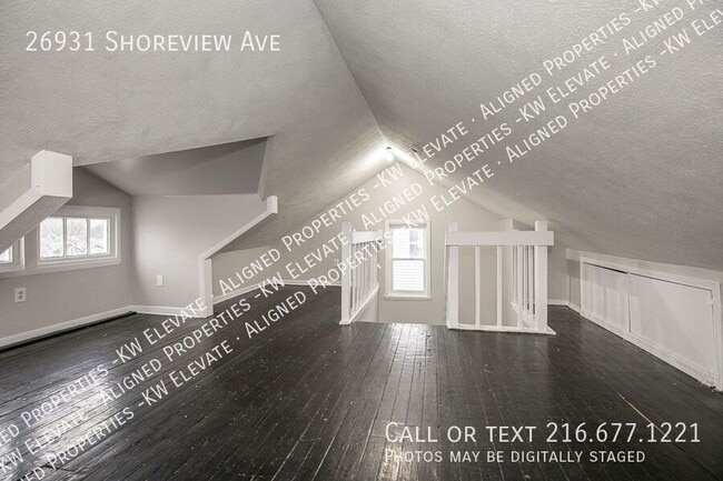 Building Photo - 26931 Shoreview Ave