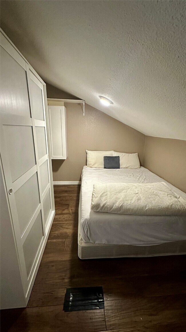 Building Photo - 12948 Greenway Chase Ct