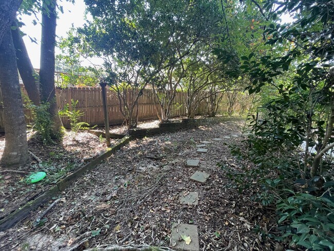 Building Photo - 31072 Oakleigh Dr