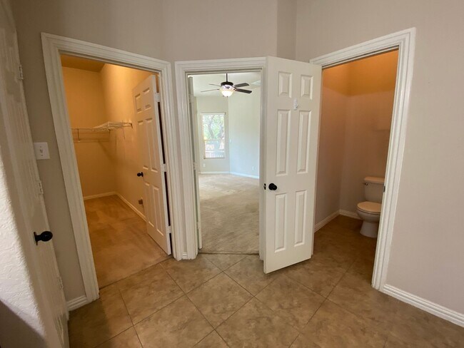 Building Photo - July Move-In Special
