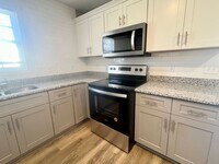 Building Photo - 317/319 E. GILBREATH STREET