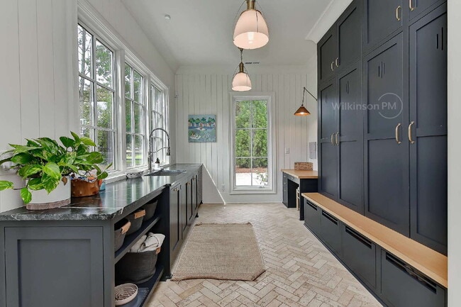 Building Photo - One of the Finest Fully-Furnished Luxury Estates in Marvin, "Architectural Digest" Caliber, for t...