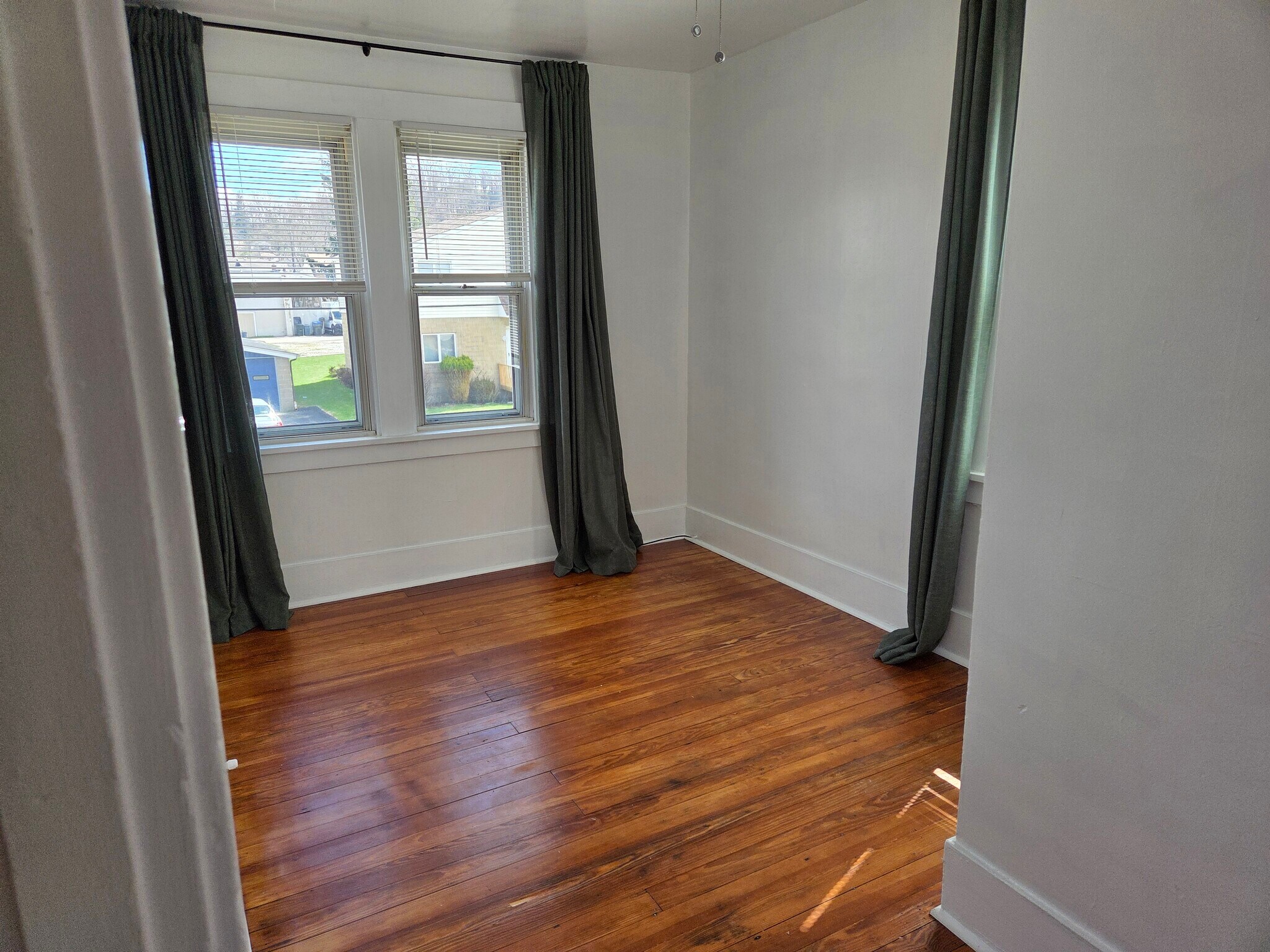 Bedroom - 746 2nd St