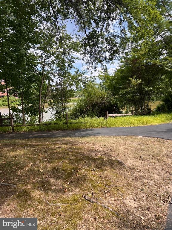 Building Photo - 803 Chesterwood Ct
