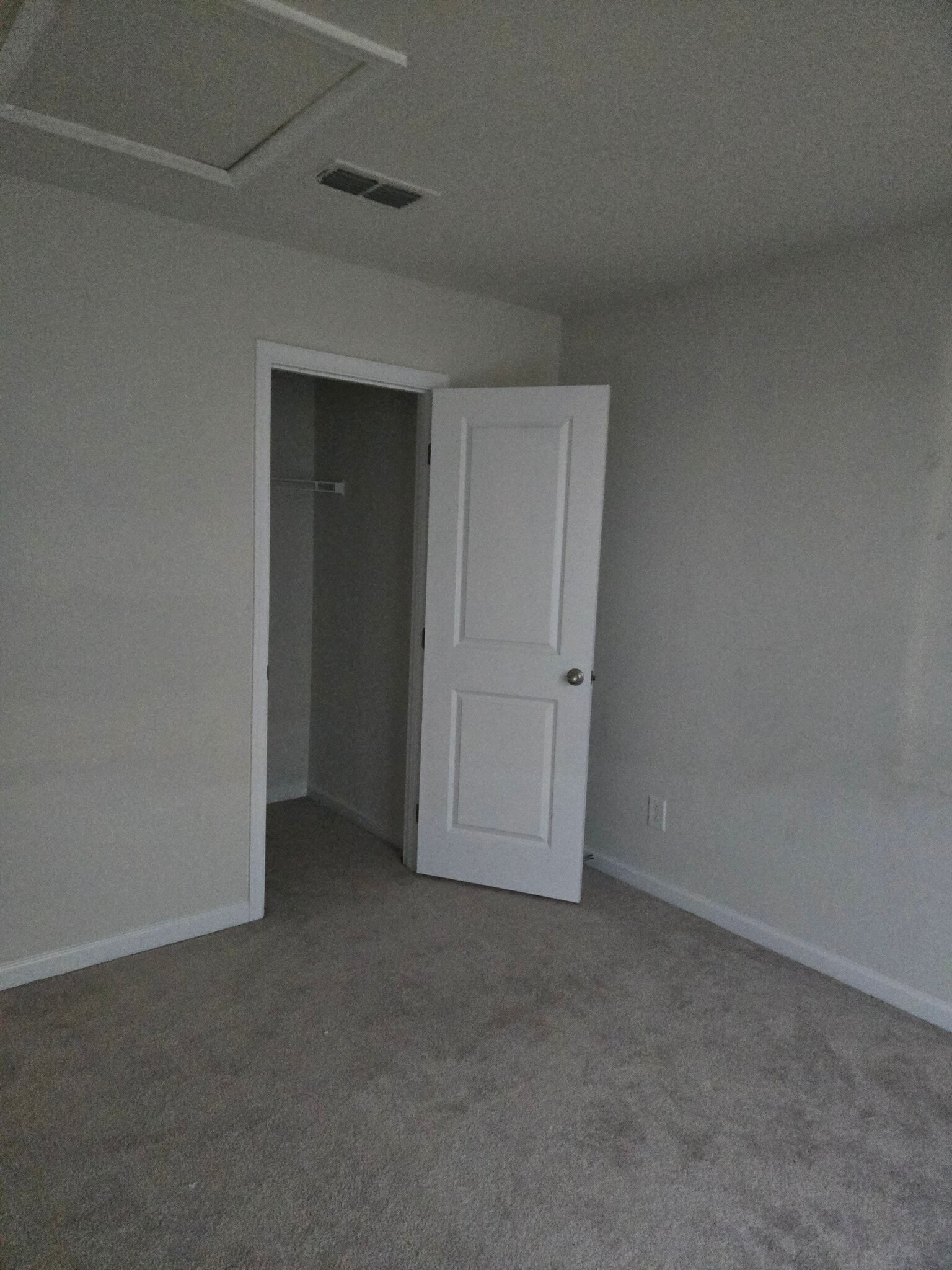 Bedroom closet - 906 Hattie Ln