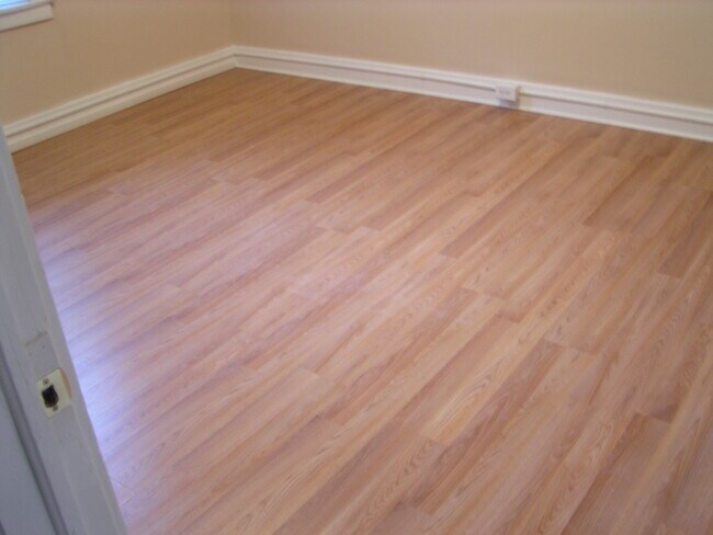 Primary Photo - 6300 W Port Bay Rd