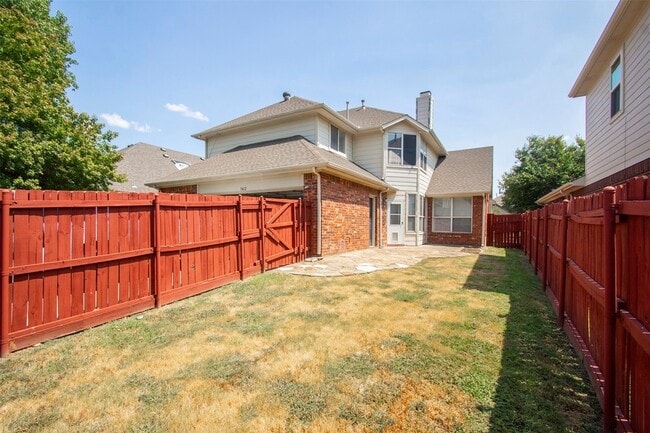 Building Photo - 3412 Pueblo Dr