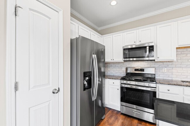 Building Photo - A Charming Ranch style home in Academy Point - minutes to downtown Clayton!