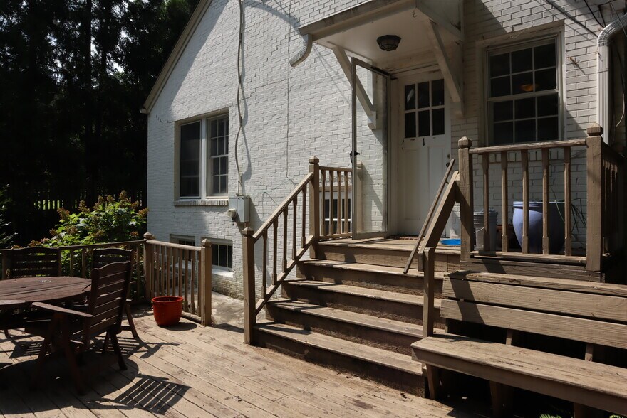 Entrance off Deck - 444 Burlington Rd NE