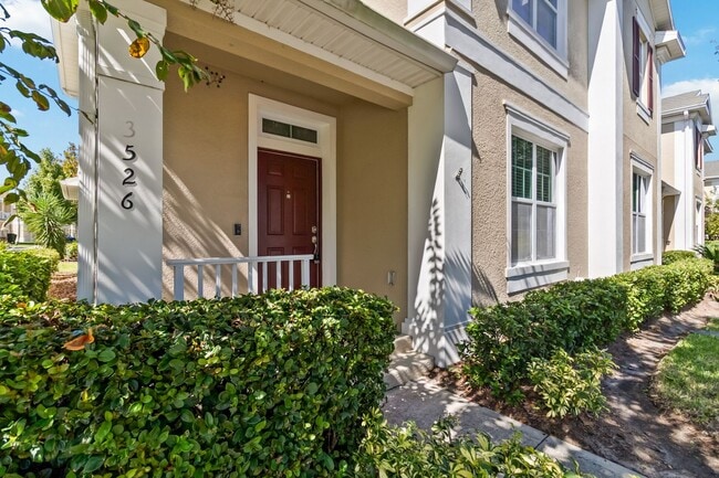 Building Photo - Beautiful 4/2.5 Townhome For Rent in Harmony