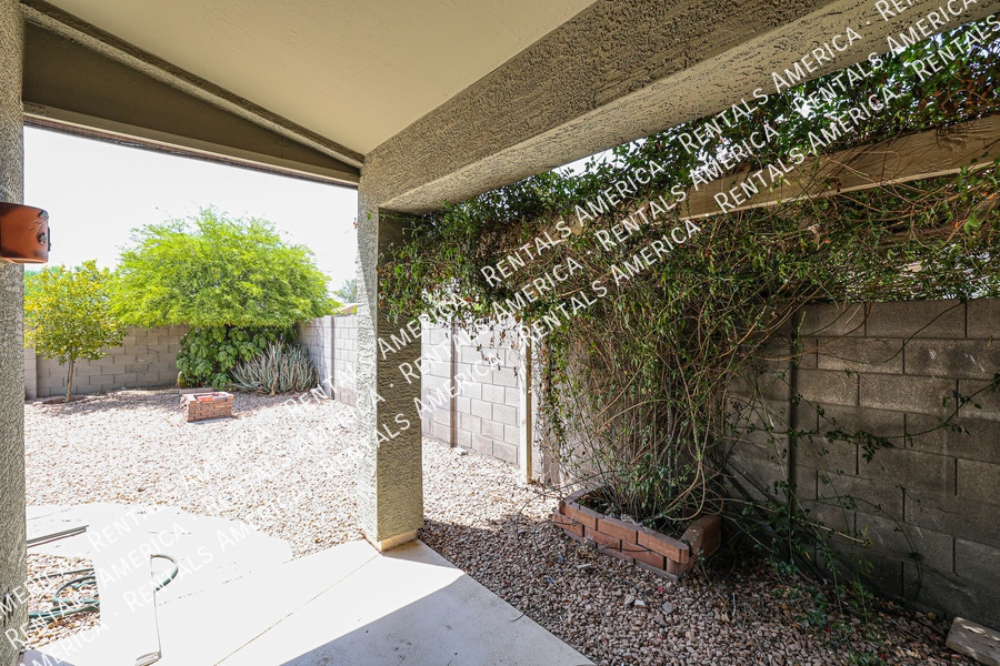 Building Photo - 20412 N 32nd Pl