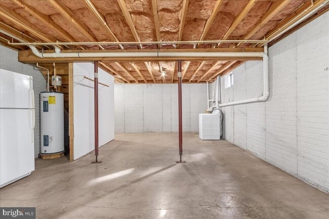 Building Photo - 37 S Colonial Dr