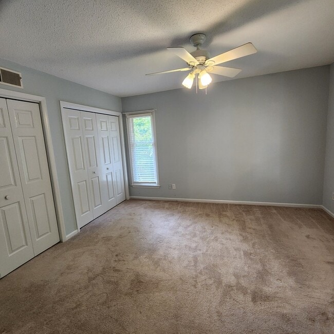 Building Photo - 2831 Edridge Ct