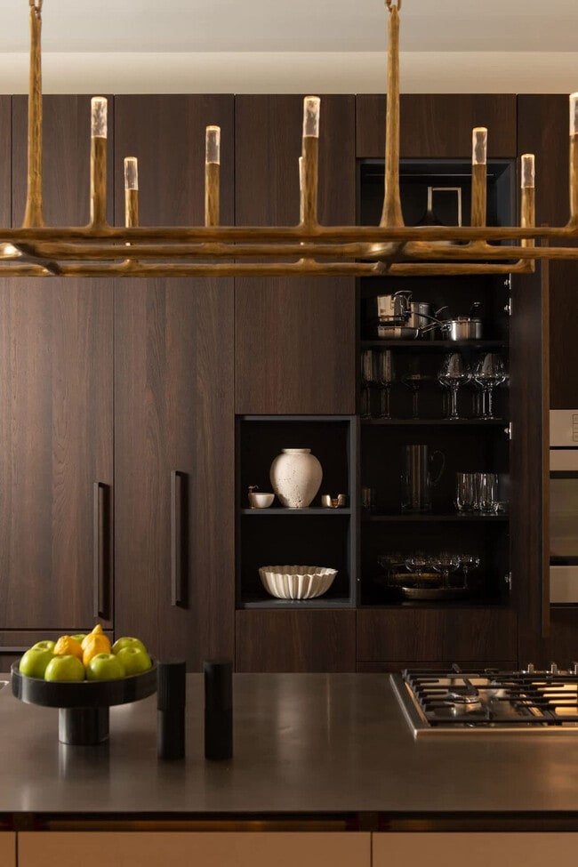 Building Photo - 22 E Elm St