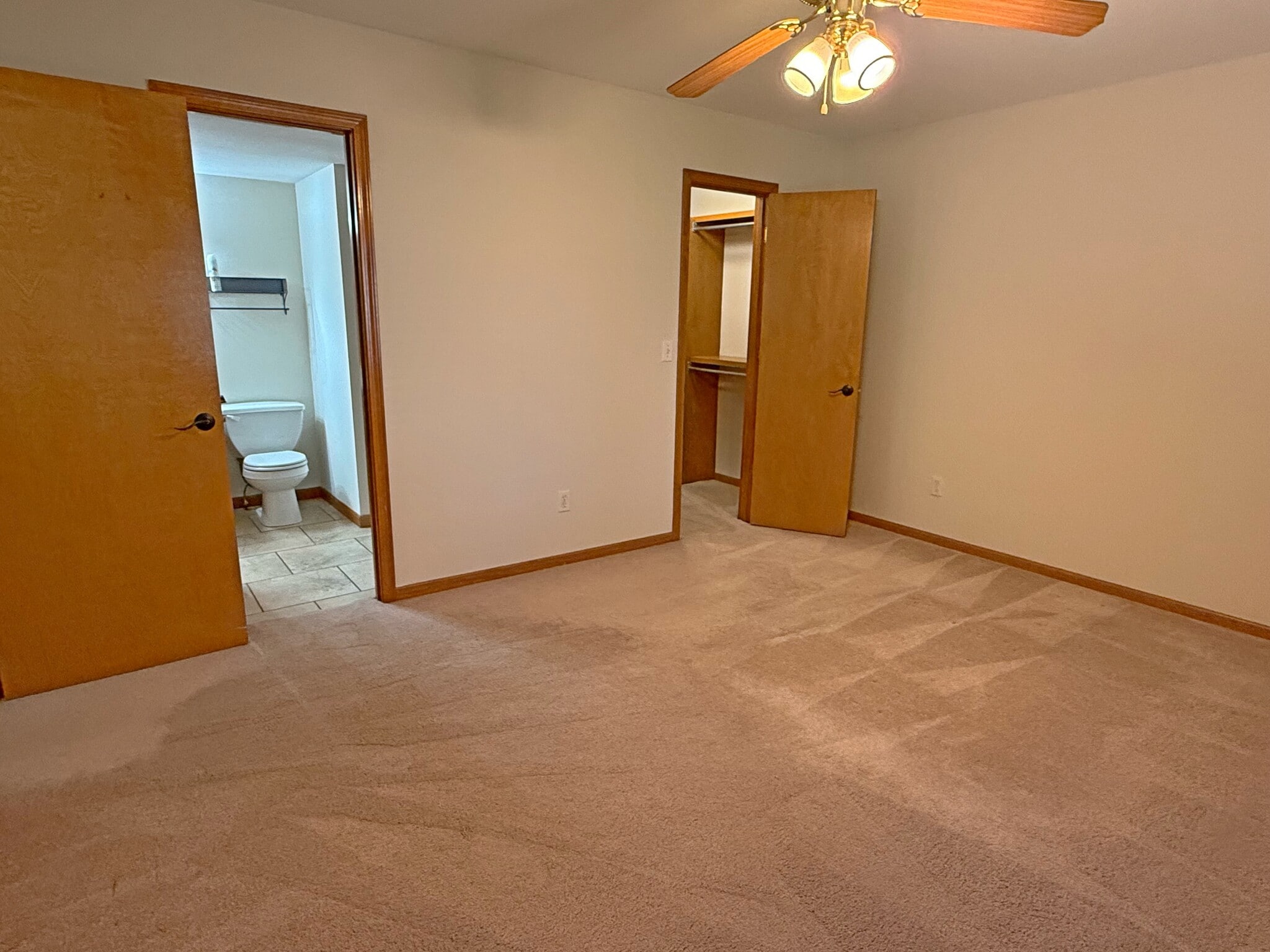 Building Photo - 2716 Larkspur Ct
