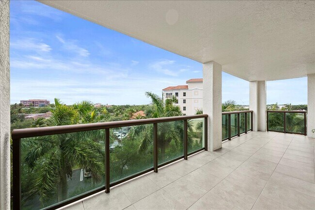 Building Photo - 3610 Gardens Pkwy