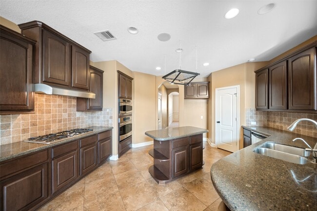 Building Photo - 14318 Red Creek Cove Ln