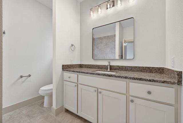 Building Photo - 502 E Kimball St