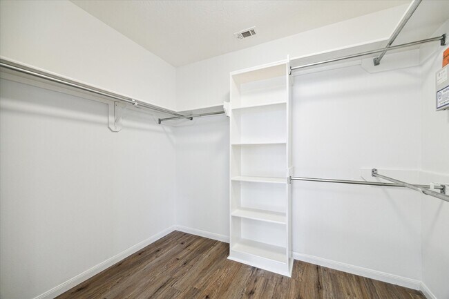 Building Photo - 4910 Sterling Crossing