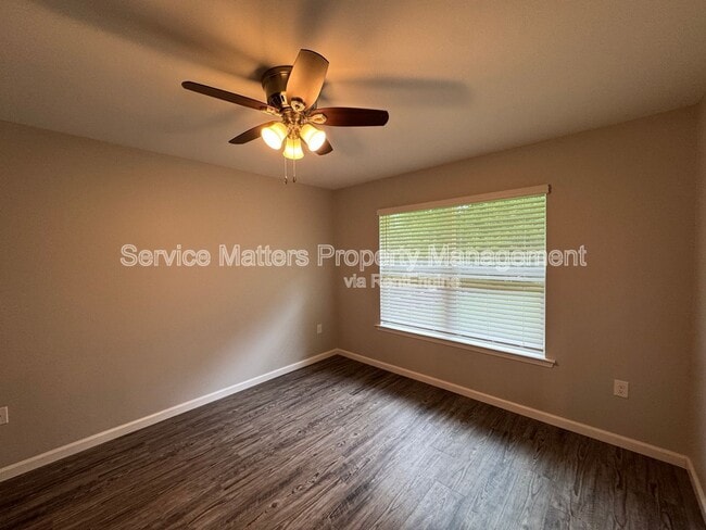 Building Photo - 6850 Stirrup Ln