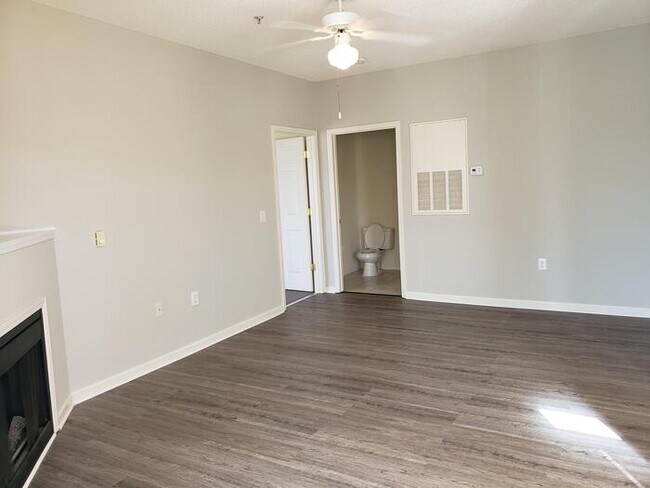 Building Photo - Condo for Rent in Brier Creek area