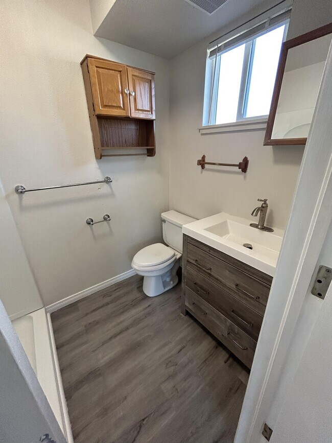 Building Photo - 8220 Medicine Bow Cir