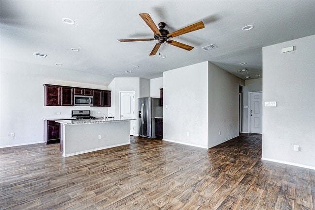 Building Photo - 40454 Red Poppy Ln