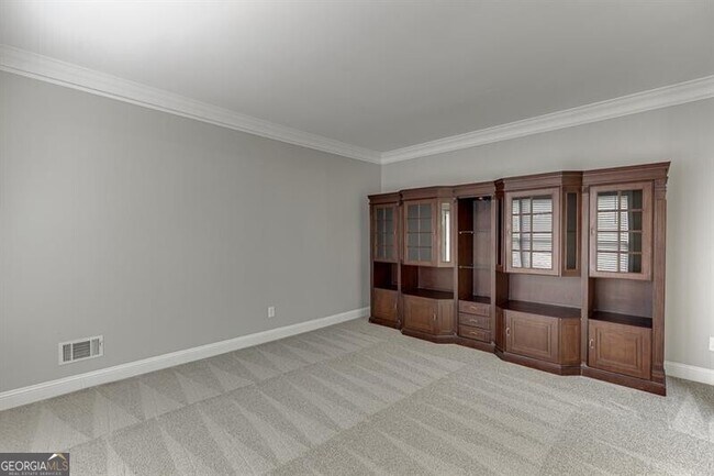 Building Photo - 9345 Riverclub Pkwy