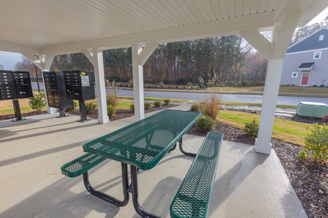 Building Photo - 2001 Laycock Ln