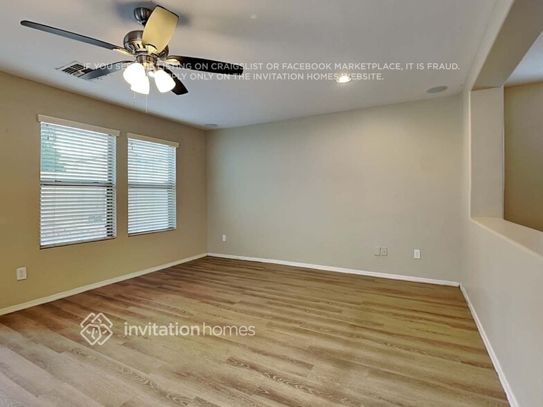 Building Photo - 11166 W McKinley St