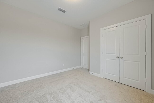 Building Photo - 10707 Deer Path Dr