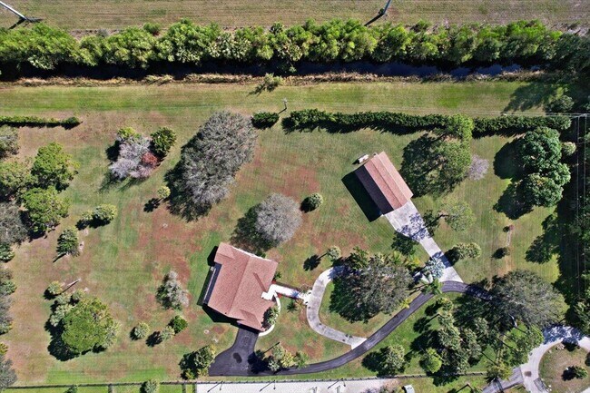 Building Photo - 16748 Fox Trail Ln