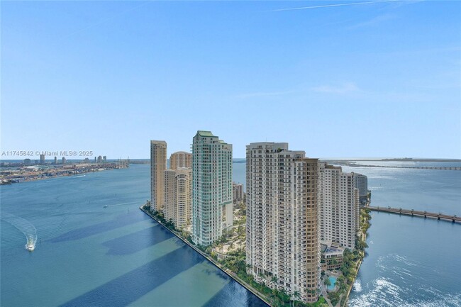 Building Photo - 300 Biscayne Blvd Way