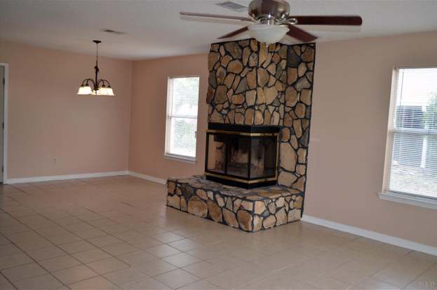 Building Photo - 1223 Redwood Ln