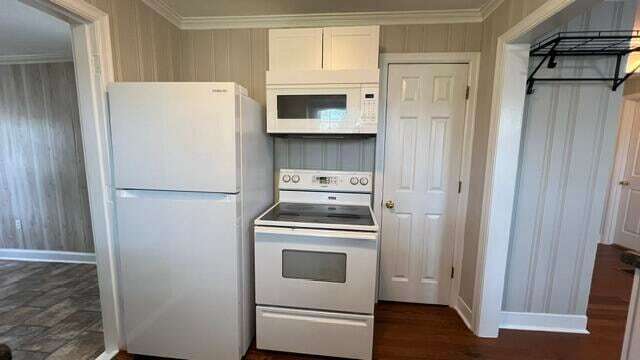 Building Photo - 99 Sunset Dr NW