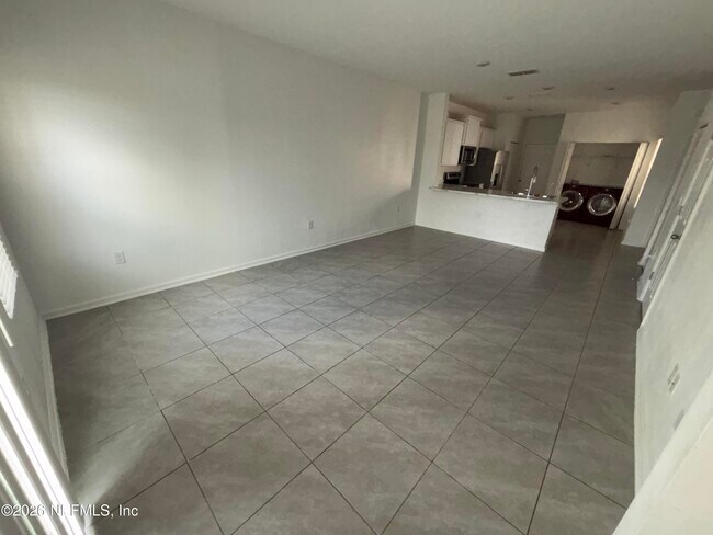 Building Photo - 9015 Gifford Dr